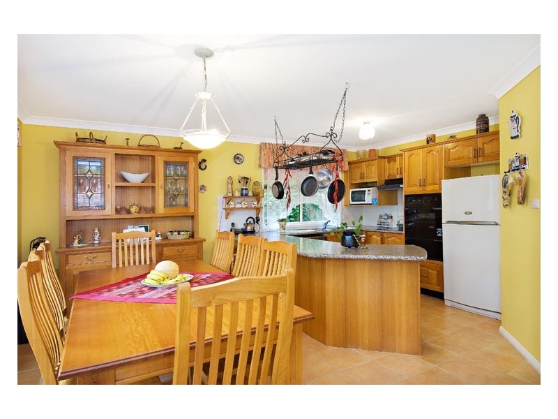 16   Kanangra Court, Wattle Grove NSW 2173