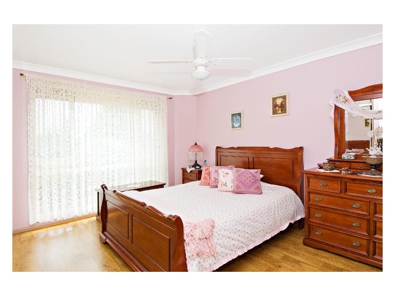 16   Kanangra Court, Wattle Grove NSW 2173