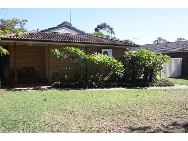 4  Chauvel Ave, Wattle Grove NSW 2173