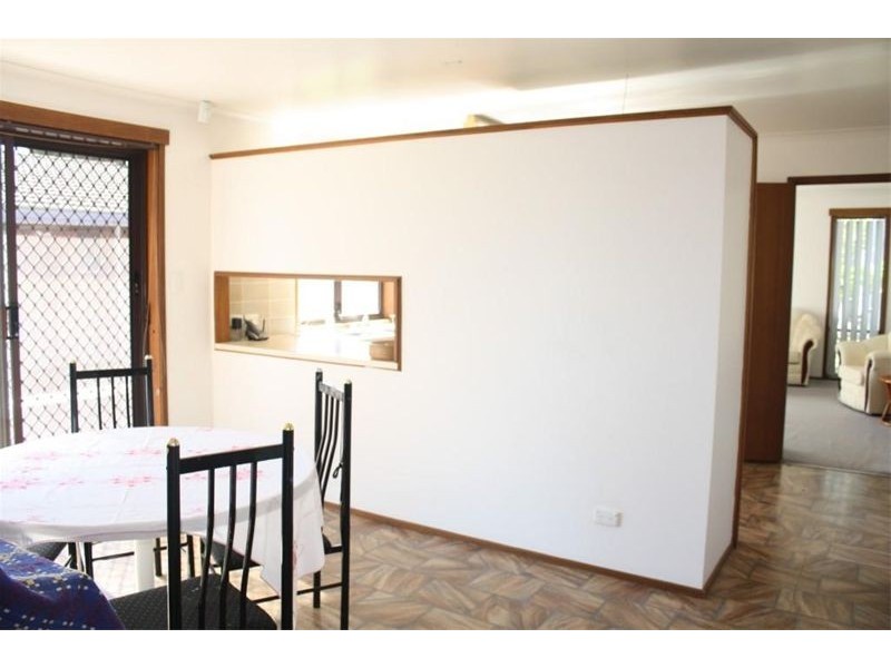 4  Chauvel Ave, Wattle Grove NSW 2173