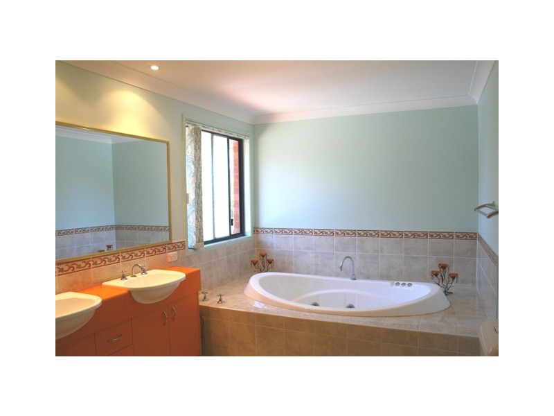 63 Brallos Avenue, Holsworthy NSW 2173