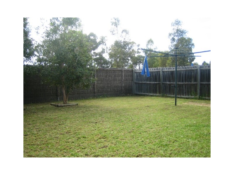 32  Springfield Court, Wattle Grove NSW 2173