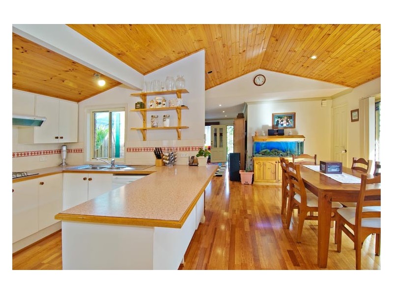 14   Tomago Court, Wattle Grove NSW 2173