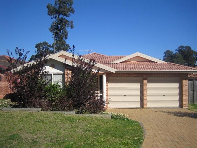 13  Quamby Court, Wattle Grove NSW 2173