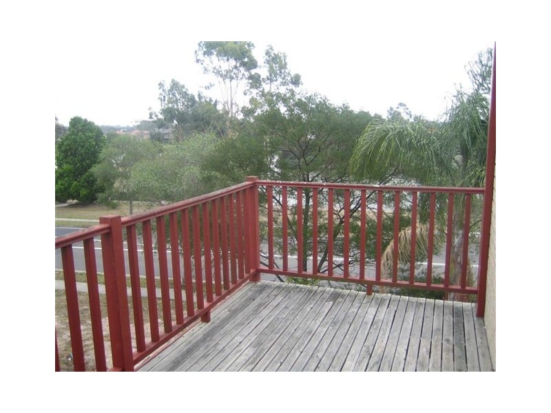 35  Fernleaf Court, Wattle Grove NSW 2173