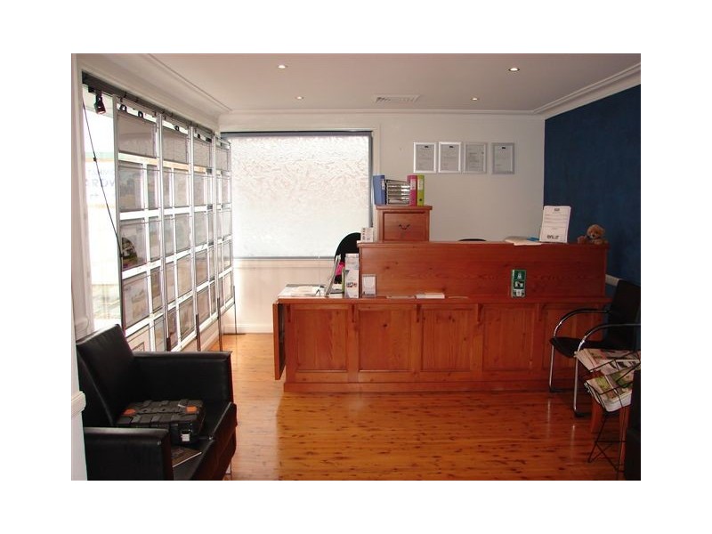 1 Emmett St, Tahmoor NSW 2573