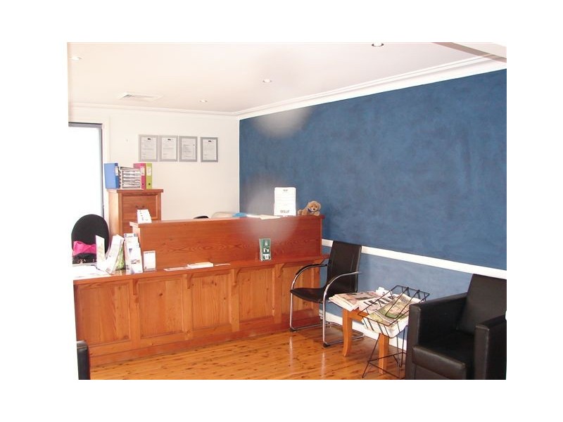 1 Emmett St, Tahmoor NSW 2573