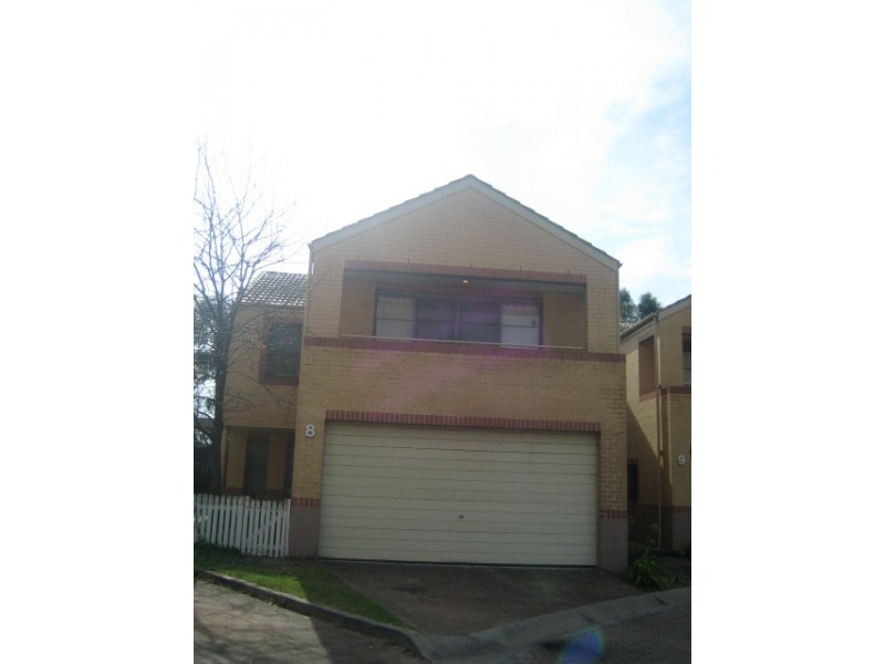 20 Continua Court, Wattle Grove NSW 2173