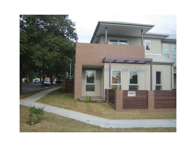 1  Sanananda Road, Holsworthy NSW 2173