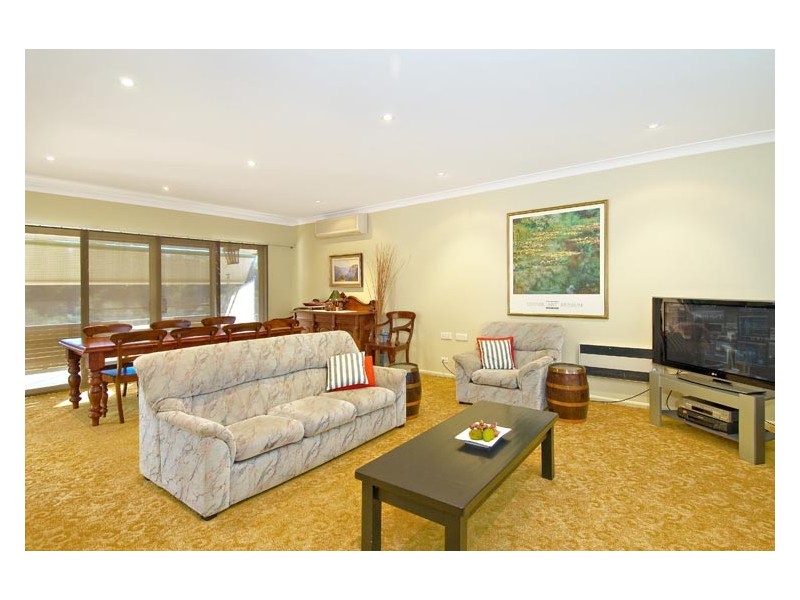 3   Gambier Ave, Sandy Point NSW 2172