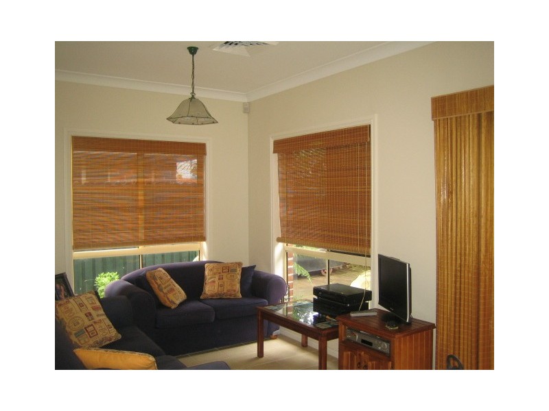 6   Stowe Court, Wattle Grove NSW 2173