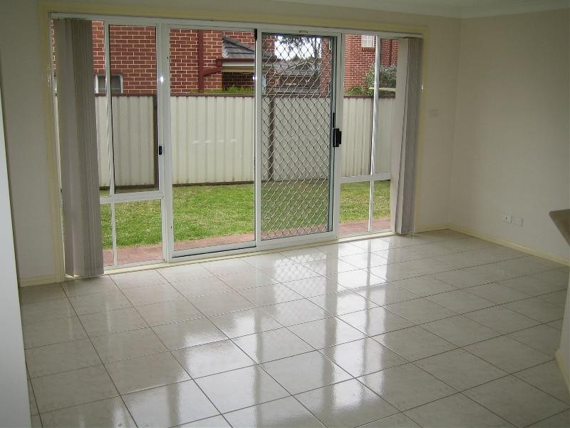 Wattle Grove NSW 2173