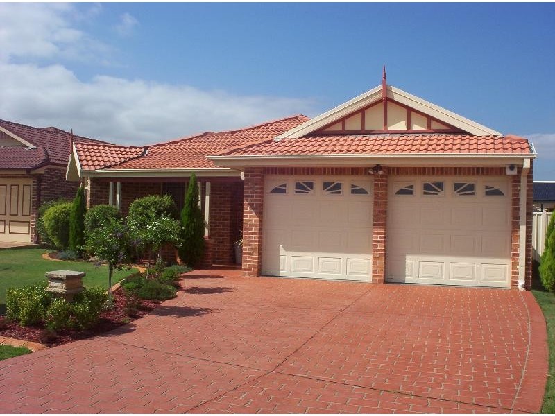 22  Exford Court, Wattle Grove NSW 2173