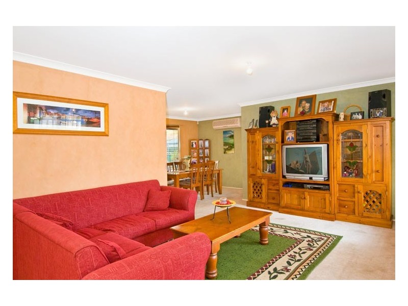 14   Derwent Court, Wattle Grove NSW 2173