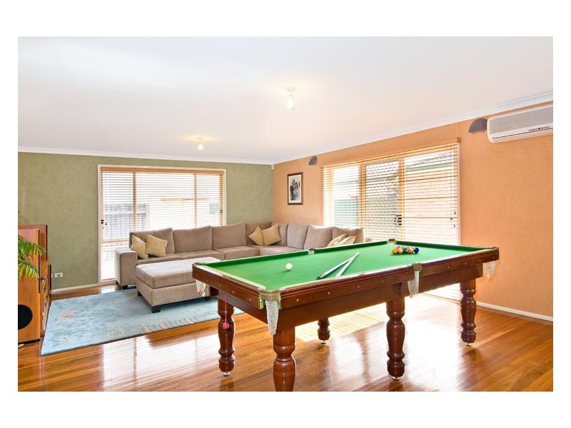 14   Derwent Court, Wattle Grove NSW 2173