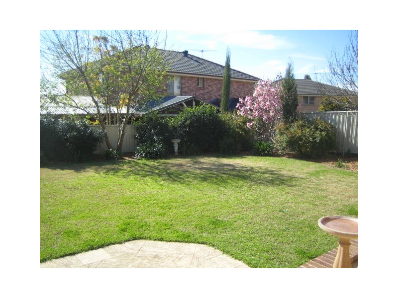 15   Mirbelia Ct, Voyager Point NSW 2172
