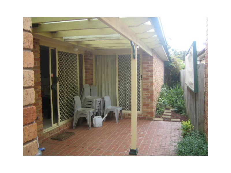 21 Paroo Court, Wattle Grove NSW 2173