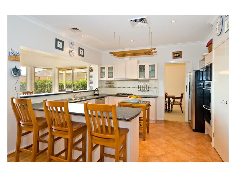 16   Costata Court, Voyager Point NSW 2172