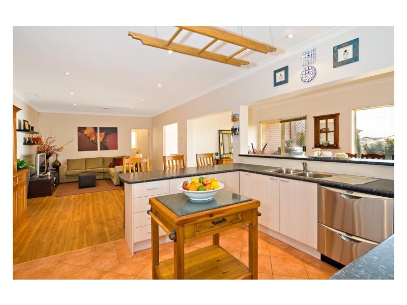 16   Costata Court, Voyager Point NSW 2172