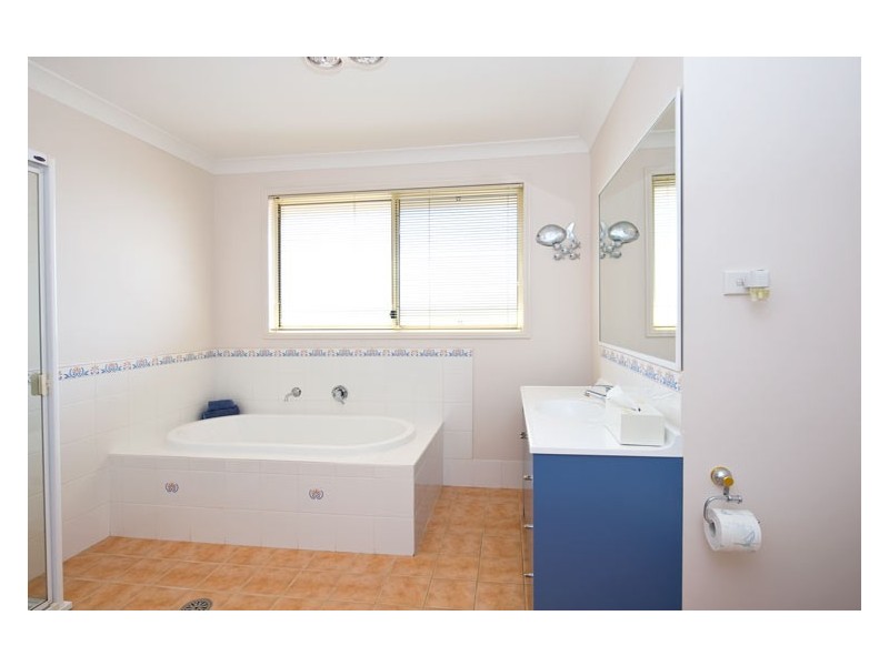 16   Costata Court, Voyager Point NSW 2172