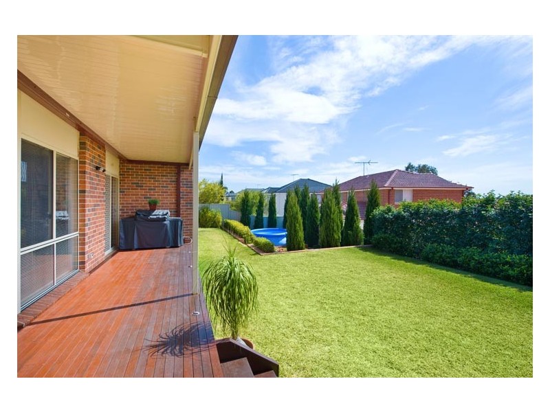16   Costata Court, Voyager Point NSW 2172