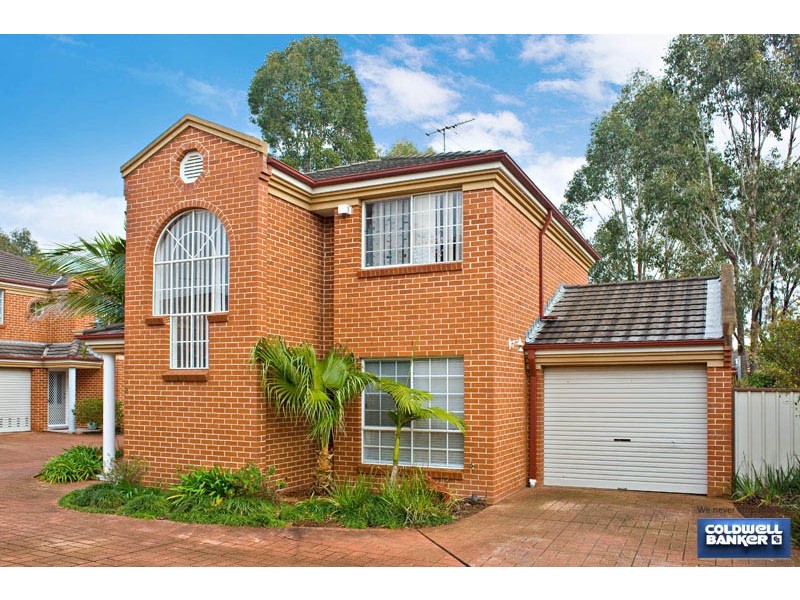 8/32  Claremont Court, Wattle Grove NSW 2173