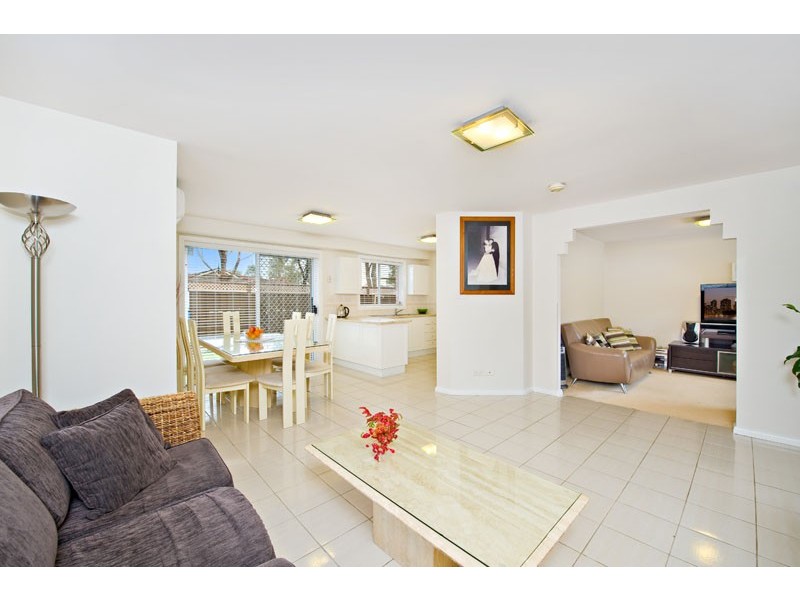 8/32  Claremont Court, Wattle Grove NSW 2173