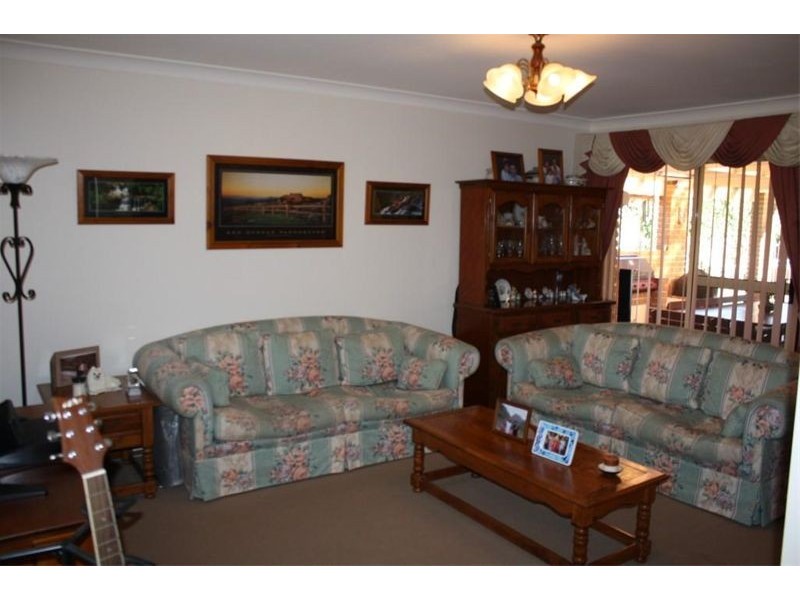2  Continua Court, Wattle Grove NSW 2173