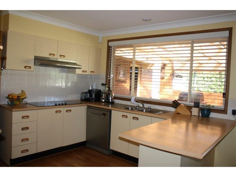 2  Continua Court, Wattle Grove NSW 2173