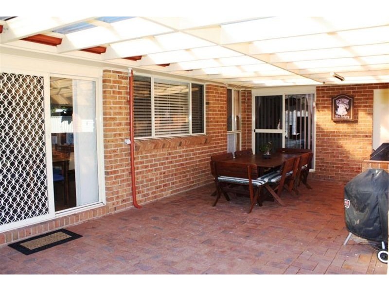 2  Continua Court, Wattle Grove NSW 2173