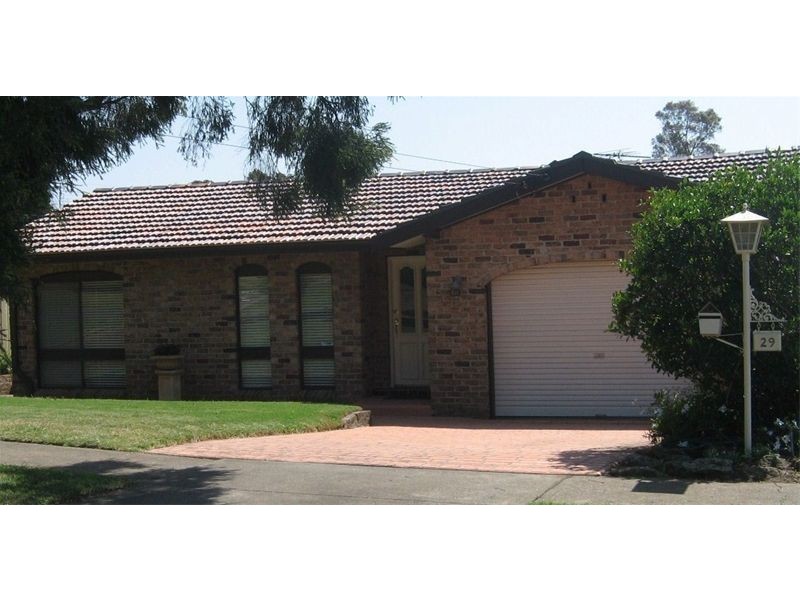 29  Elourera  Cres, Moorebank NSW 2170