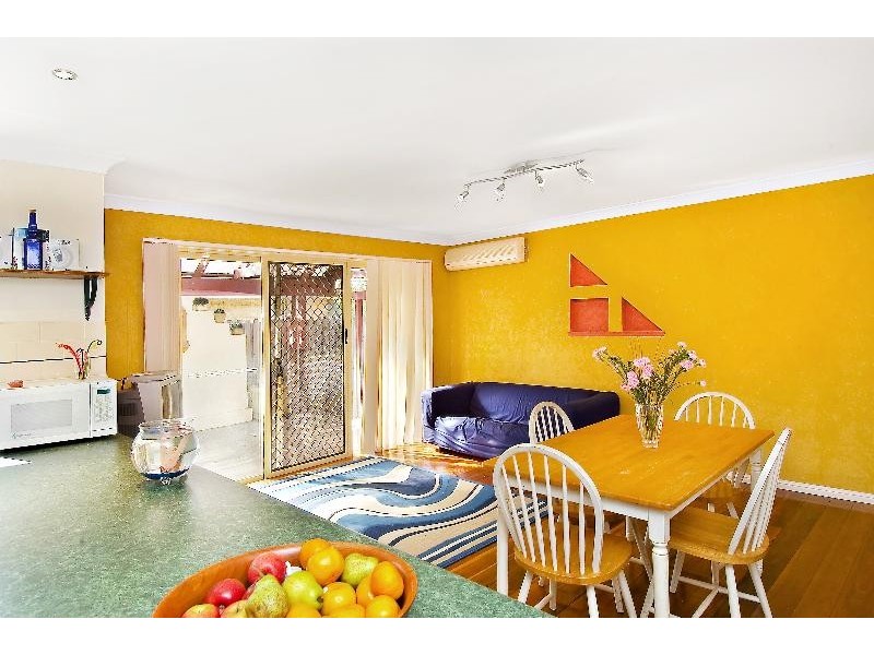 Wattle Grove NSW 2173