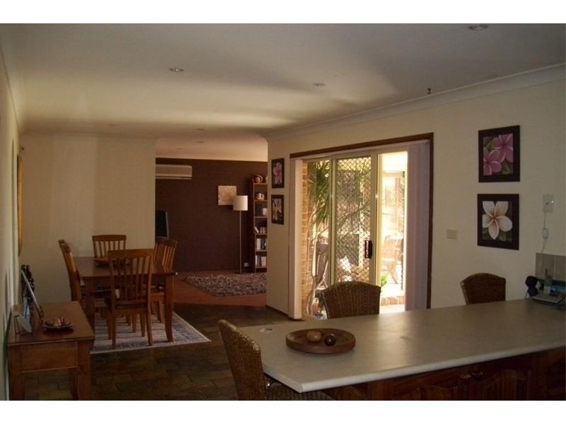 13  Cassinia Court, Wattle Grove NSW 2173