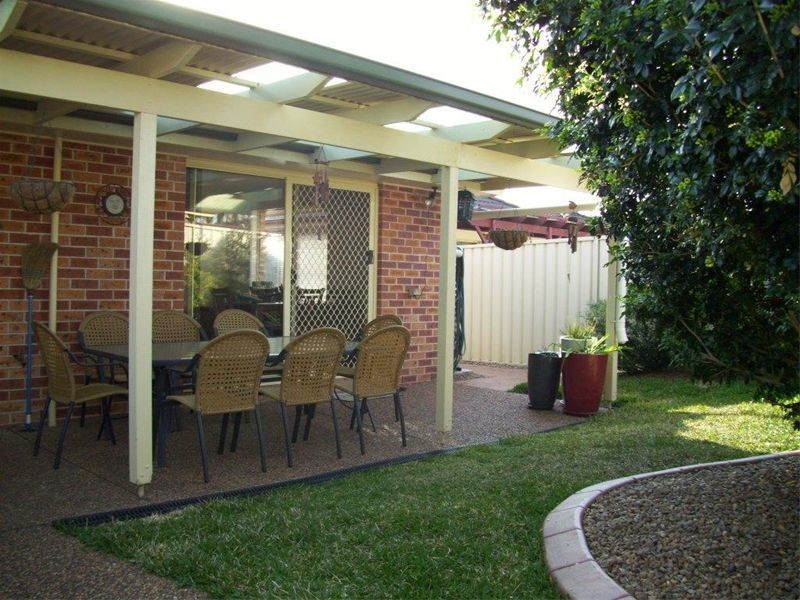 5   Bundarra Court, Wattle Grove NSW 2173