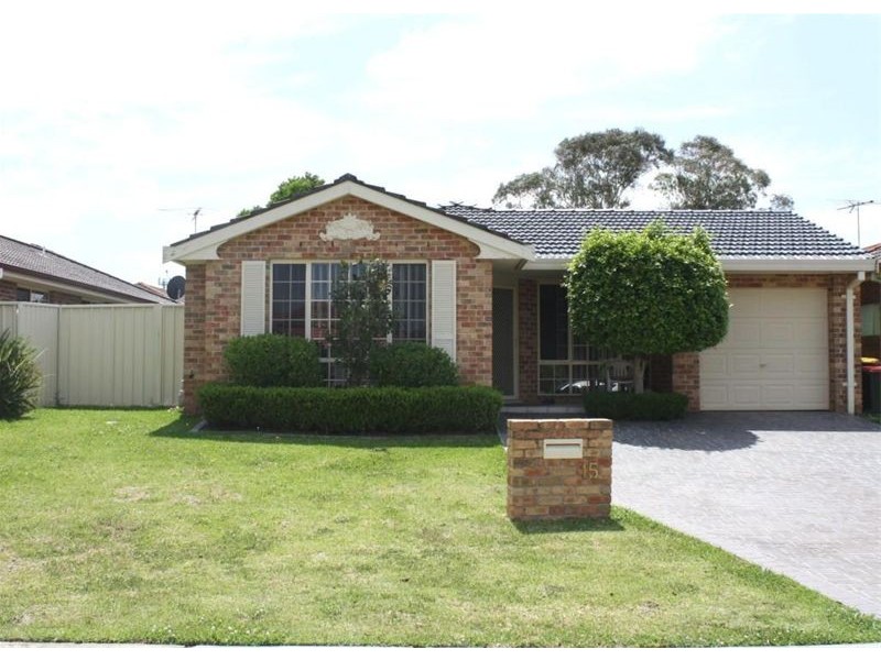 15 Bundarra Court, Wattle Grove NSW 2173