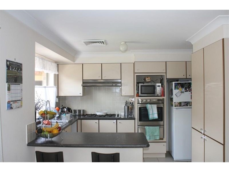 15 Bundarra Court, Wattle Grove NSW 2173