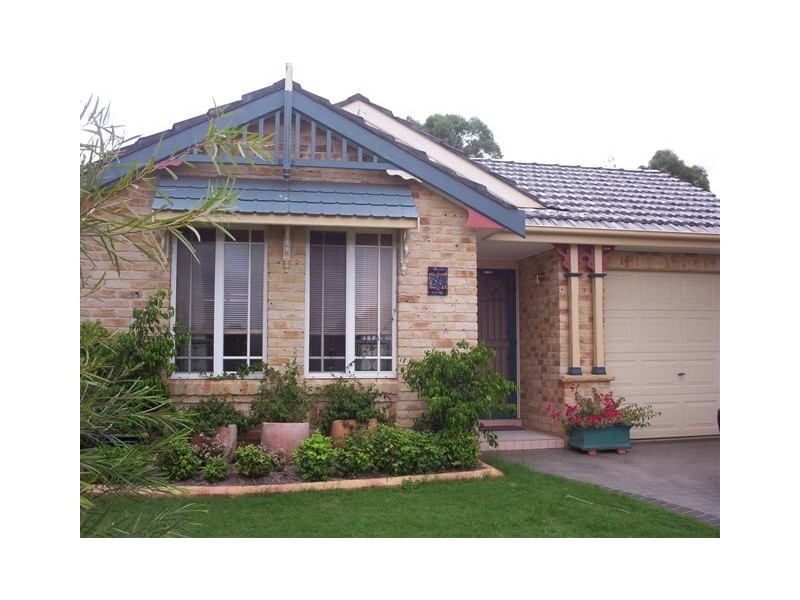 18  KANANGRA COURT, Wattle Grove NSW 2173