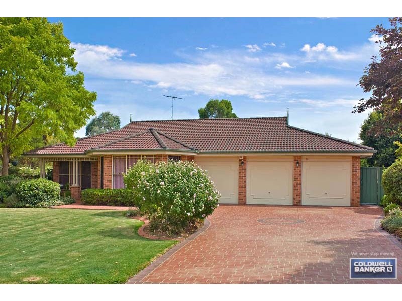 33 Beltana Court, Wattle Grove NSW 2173