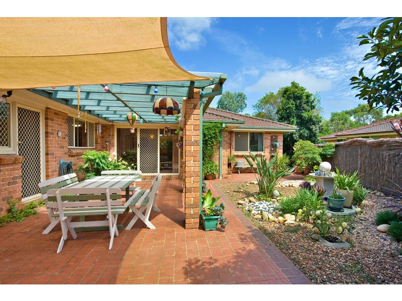 33 Beltana Court, Wattle Grove NSW 2173