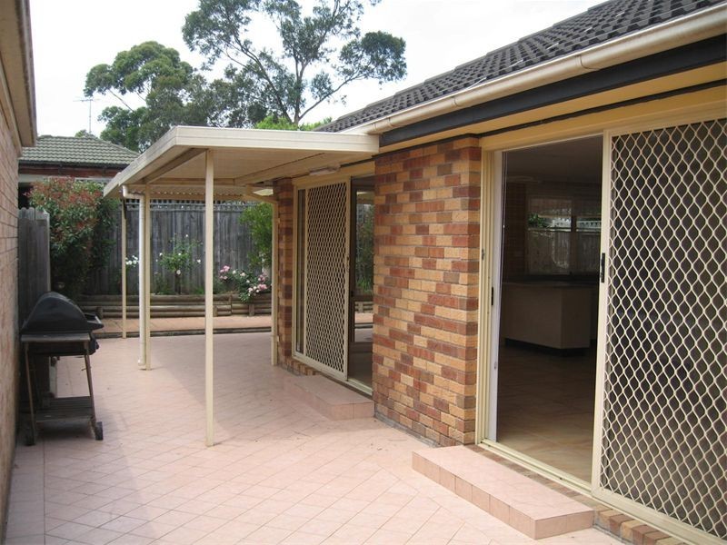 27   Burdekin Court, Wattle Grove NSW 2173
