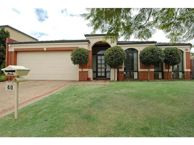 40 Bronzewing Loop, Wembley WA 6014