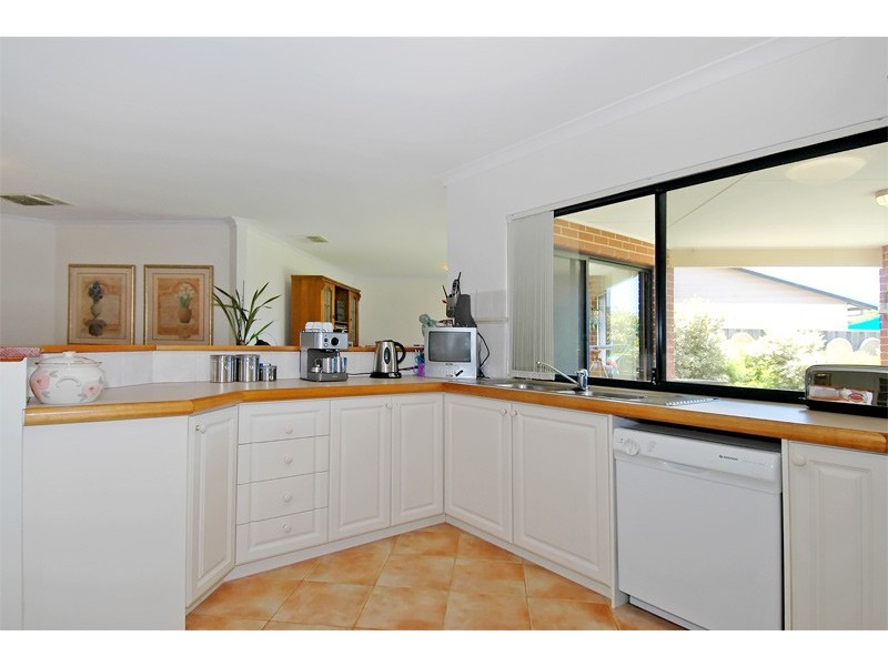 40 Bronzewing Loop, Wembley WA 6014