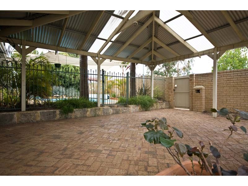 12 Inglis Court, Kingsley WA 6026