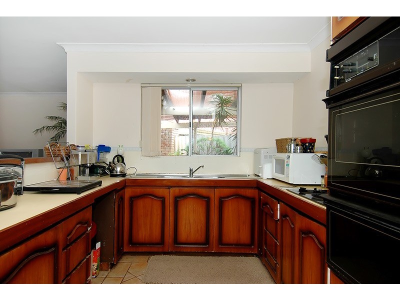 10 The Crest, Woodvale WA 6026