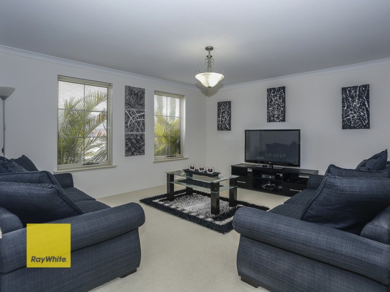 18 Firenze Loop, Landsdale WA 6065