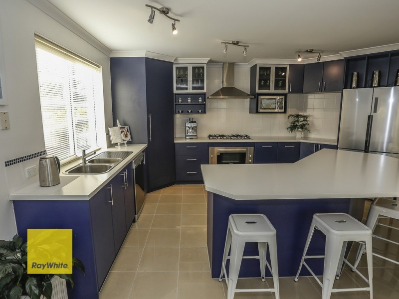 18 Firenze Loop, Landsdale WA 6065