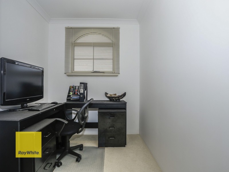 18 Firenze Loop, Landsdale WA 6065