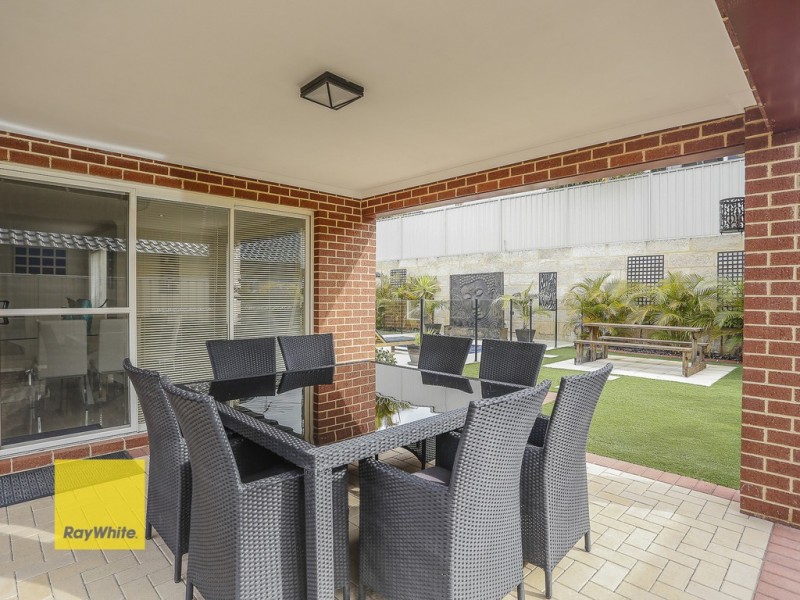 18 Firenze Loop, Landsdale WA 6065