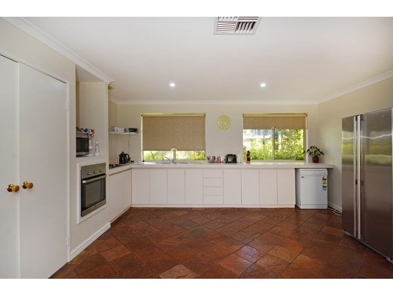 189 Cook Ave, Hillarys WA 6025