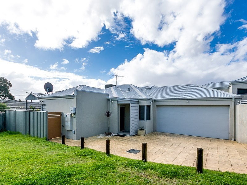 3/2 Lilacdale Road, Innaloo WA 6018